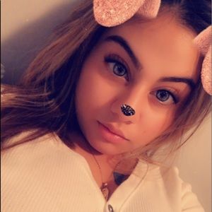 Meet your Posher, April